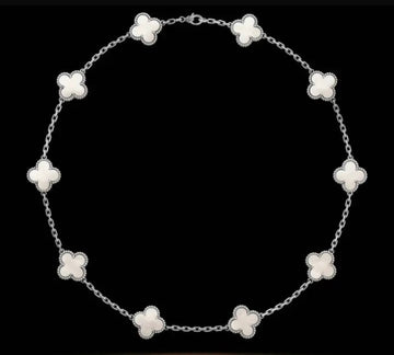 Upabov Flower Necklace