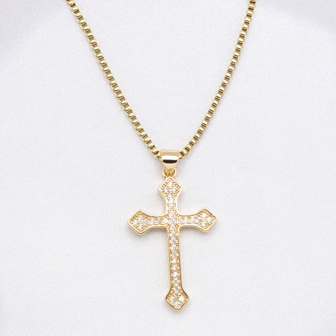 Iced Halo Cross Necklace – Gold