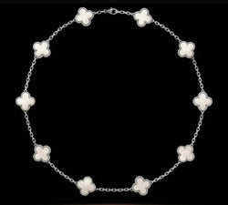 Upabov Flower Necklace