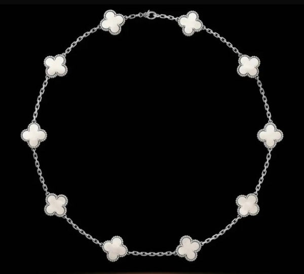 Upabov Flower Necklace