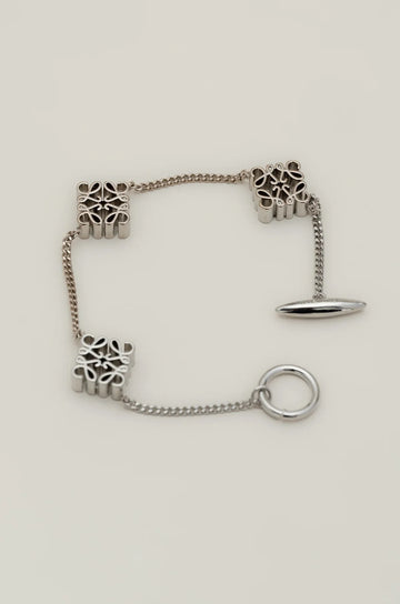 Sleek Silver Clasp Bracelet