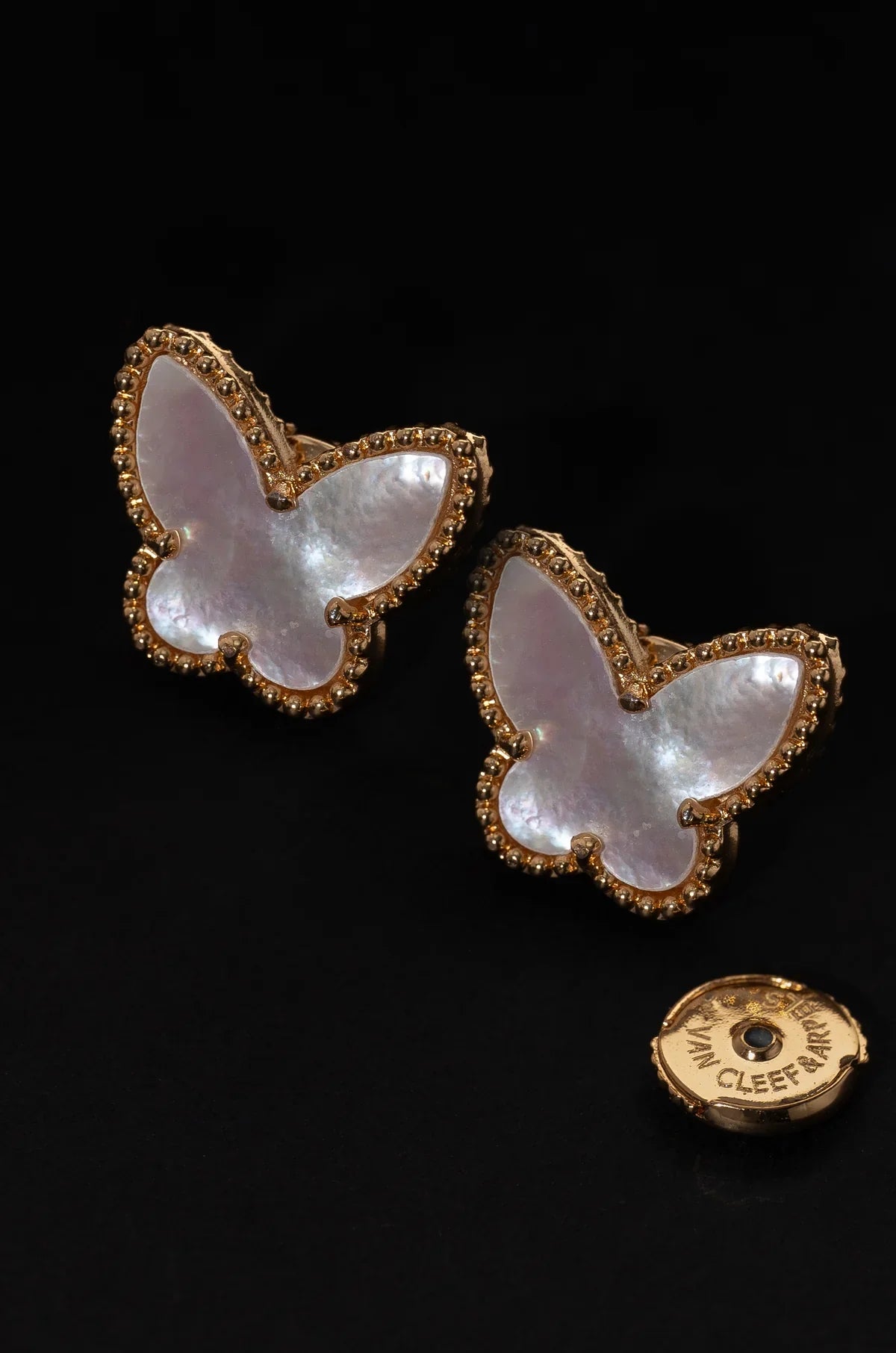 Meadow Glow WhiteStuds