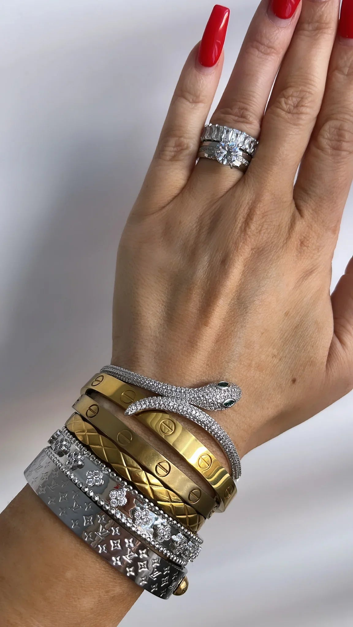 The Bling snake bracelet