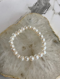 Amy Pearl Bracelet