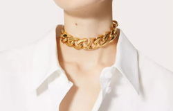 V Gold Chocker