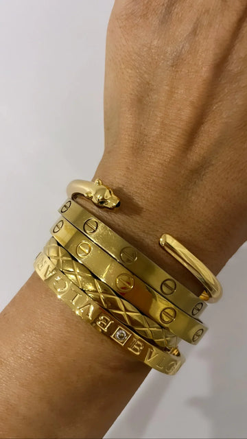 The small lioness bracelet